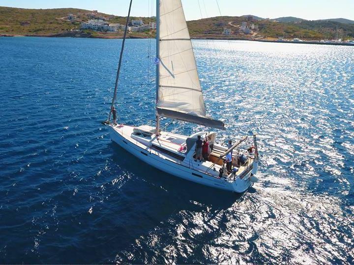 Sailboat for rent in Limenas, Thassos, Greece. Enjoy a great yacht charter for 8 guests.