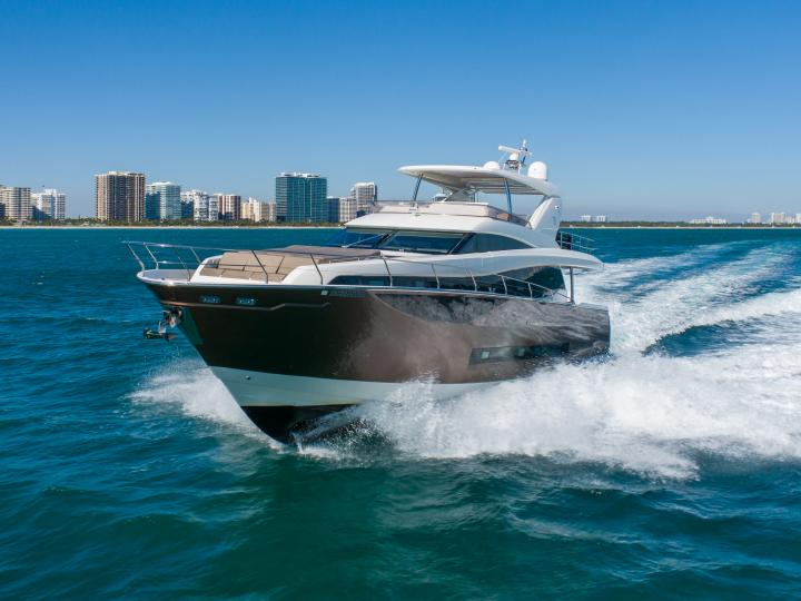 Luxury Yachting Experience! 75' Prestige
