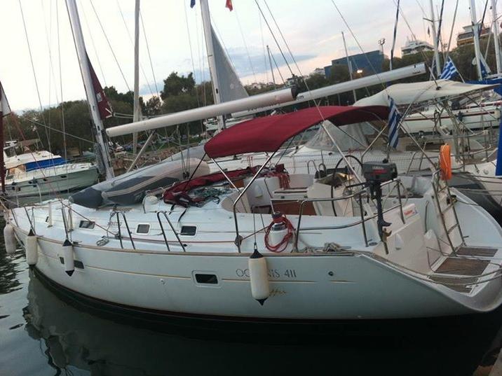 The best boat rental in Alimos, Greece - amazing sail boat for rent.