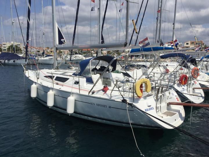 Top sailboat rental in Vodice, Croatia - rent this sailboat for up to 6 guests.
