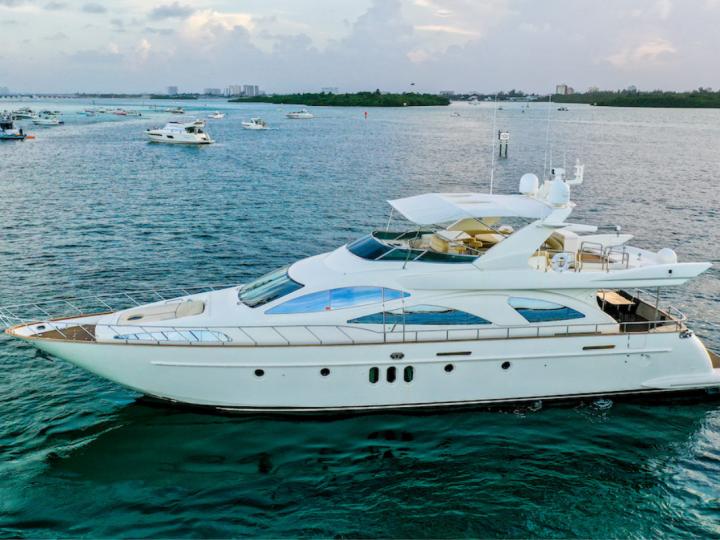 Stunning 2002 80' Azimut Luxury Yacht