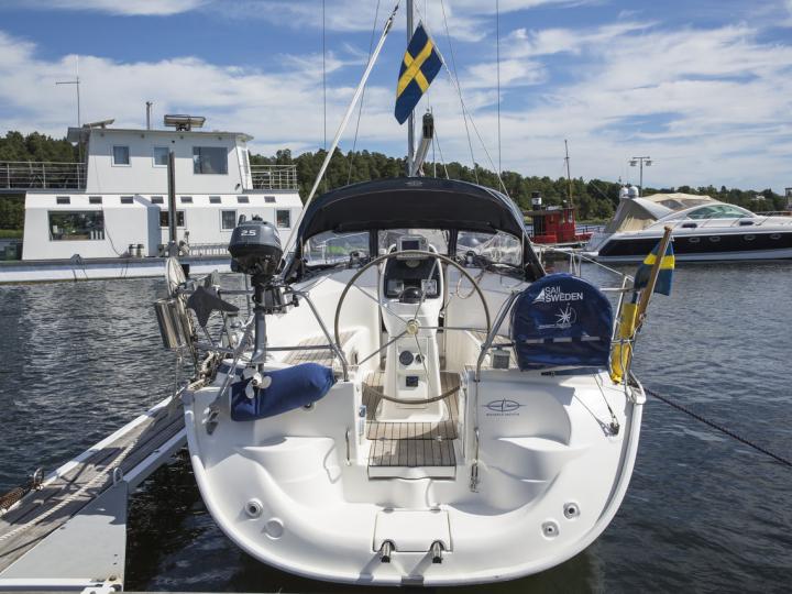 Alize - a 31ft boat for rent in Stockholm, Sweden. Enjoy a great boat charter for 4 guests.