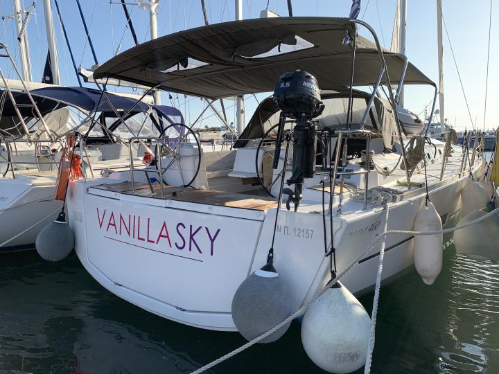 Book this boat for rent in Preveza, Greece and enjoy a great yacht charter for 8 guests.