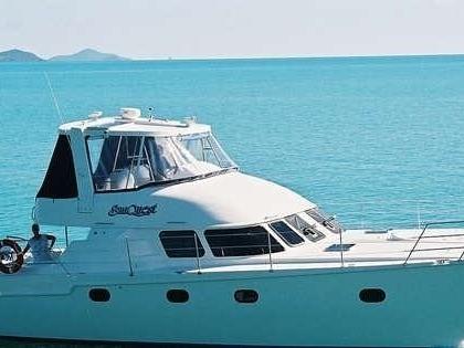 Amazing catamaran charter in Airlie Beach, Australia.