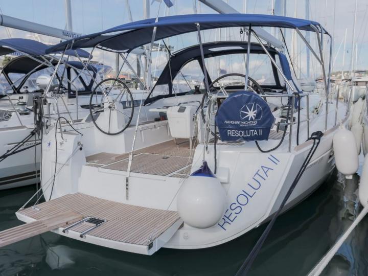 Beautiful boat for rent in Split, Croatia - rent a sailboat for up to 10 guests.