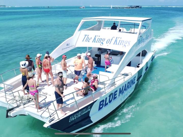 Private boat tour-snorkeling