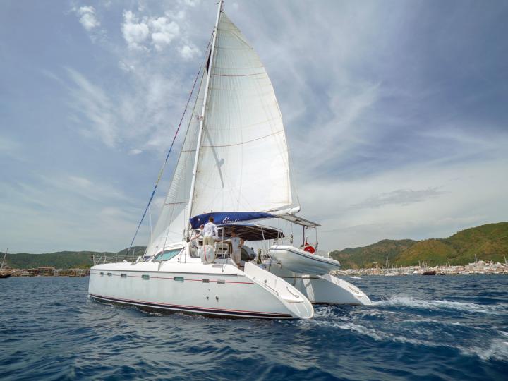 Catamaran boat rental in Marmaris, Turkey. Yacht charter for up to 10 guests.