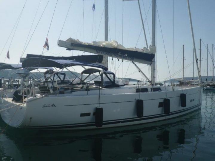 Private boat for rent in Split, Croatia for up to 10 guests.