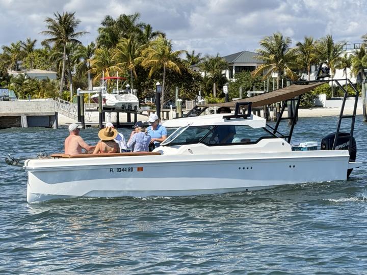 Palm Beach Luxury Day Boat Cruises