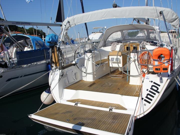 Boat for rent in Rovinj, Croatia for up to 6 guests.