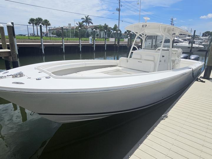 The perfect boat for Tampa Bay & St Pete island-hopping!