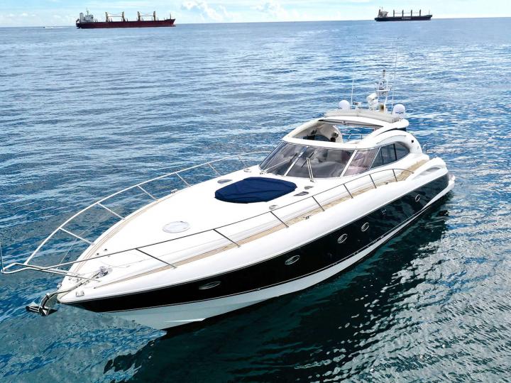 62' Sunseeker Predator Luxury Yacht