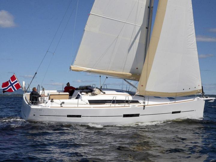 Charter a yacht in Trogir, Croatia - rent the LA VIE sail boat for 6 guests.