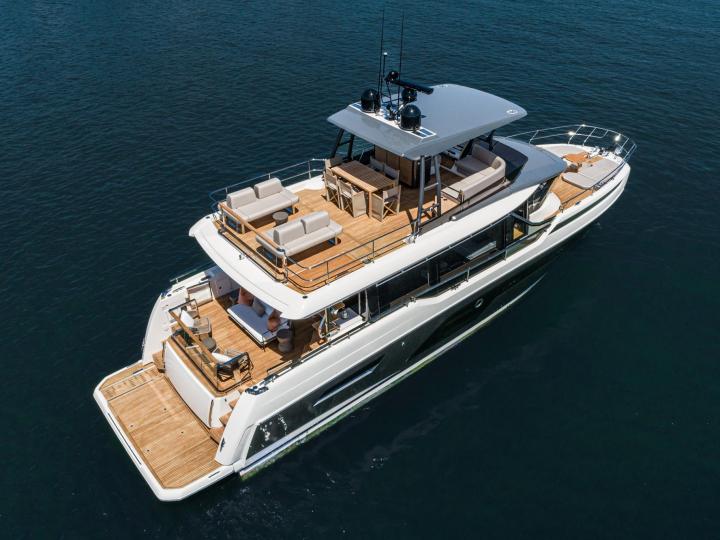 The Prestige X60 is perfect for adventures