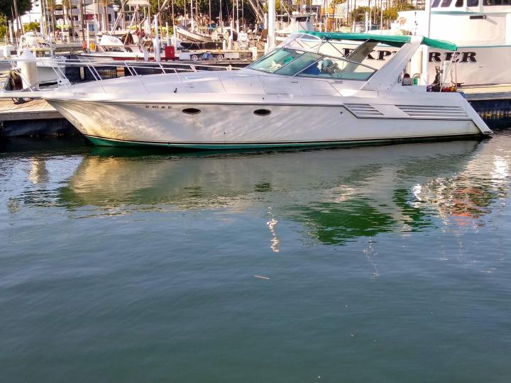 42 foot motor yacht in Long Beach