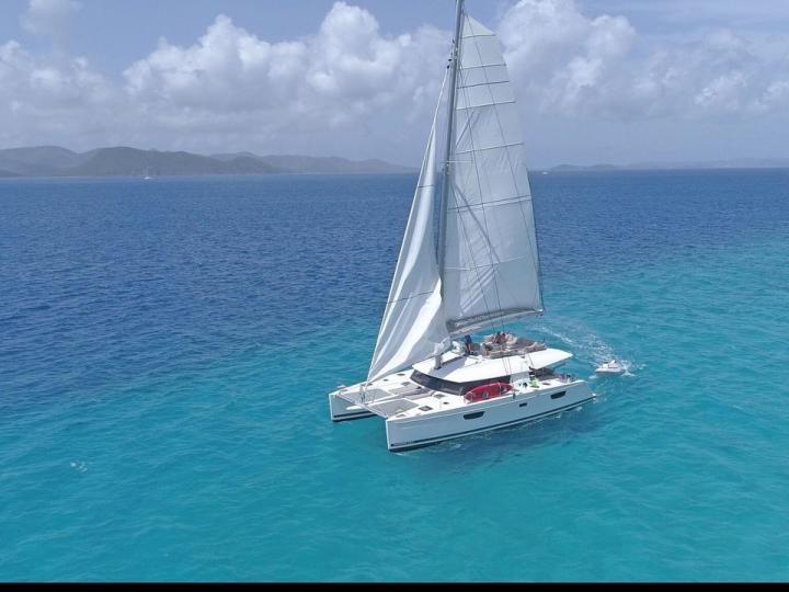 Rent a boat in Scrub Island, British Virgin Islands, and discover sailing on a catamaran!