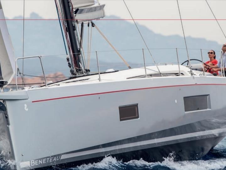 Discover sailing aboard the 52ft JASMIN rental boat in Scrub Island, British Virgin Islands.