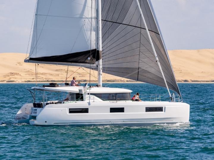 Rent a catamaran in Scrub Island, British Virgin Islands, and enjoy a sailing trip like never before! FLX - 46ft.