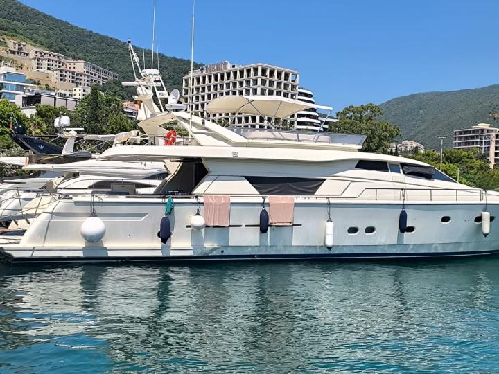 Mavrovunia 3 yacht