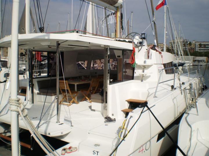 Rent a 39ft, Catamaran in Pointe-à-Pitre, Caribbean Netherlands and enjoy a boat trip like never before.
