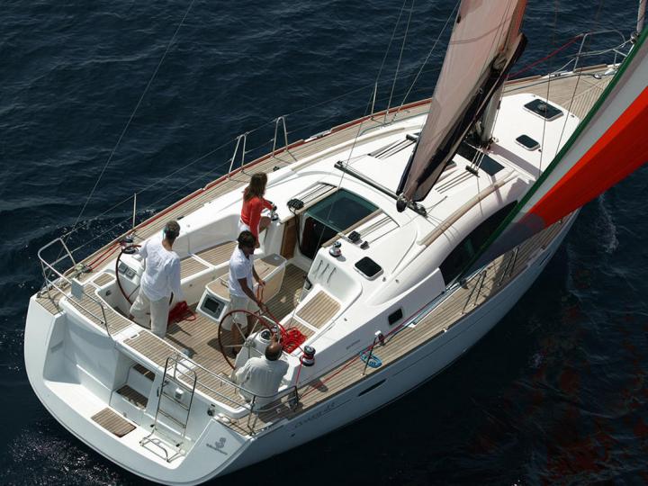 Yacht charter in Athens, Greece - the Konstantinos boat for rent for 8 guests.