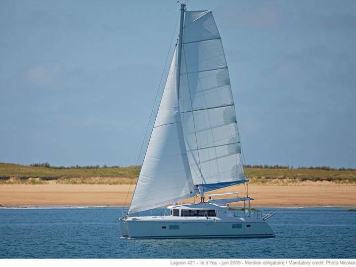 Catamaran boat rental in Airlie Beach, Australia, for up to 9 guests.