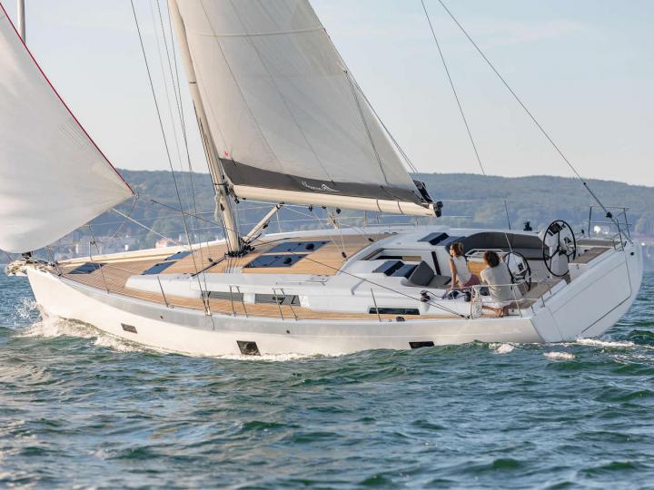 Boat rental & yacht charter in Lavrio, Greece for up to 8 guests.