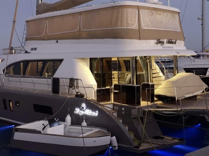 Luxurious Catamaran 67ft