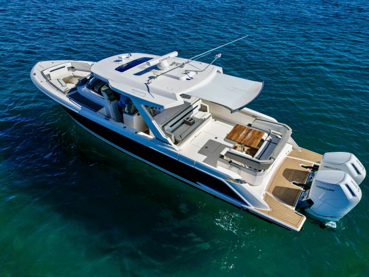 LIMITED TIME OFFER:🔥20%🔥 OFF TIARA 43' LS CAPT, CREW, FUEL INCLUDED