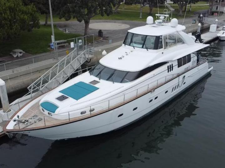 Luxury 84ft Viking