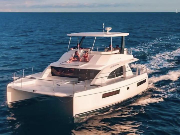 The 43ft Leopard Power Catamaran