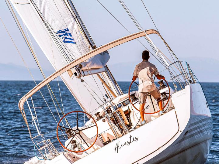 Rent a sail boat in Lavrio, Greece and enjoy a boat trip like never before.