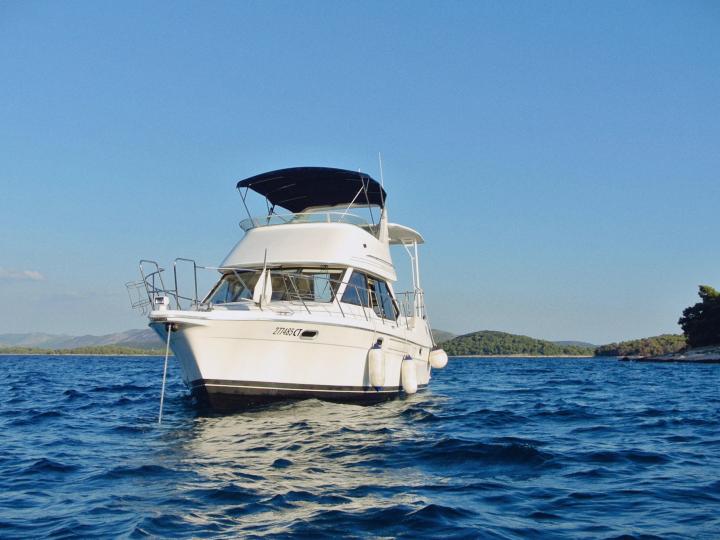 Private Yacht Tours for Hire