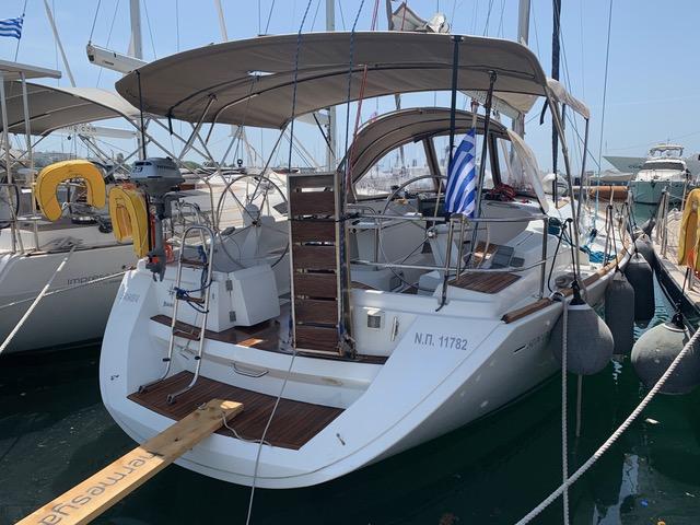 Boat rental & yacht charter in Lavrio, Greece for up to 8 guests. Samba - 45ft.